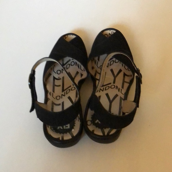 FLY LONDON shoes - Picture 3 of 7